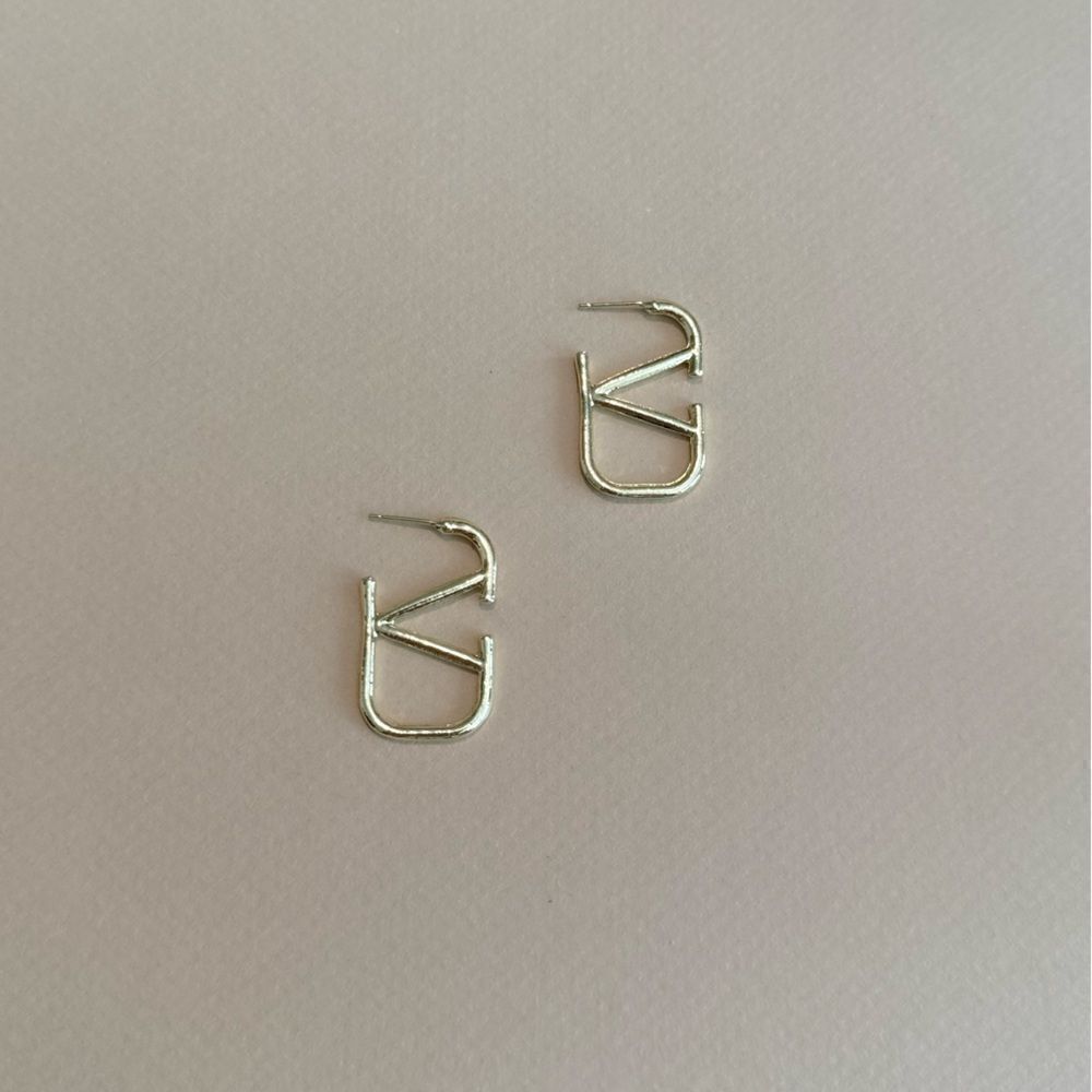 Valentino hoop earrings N1025